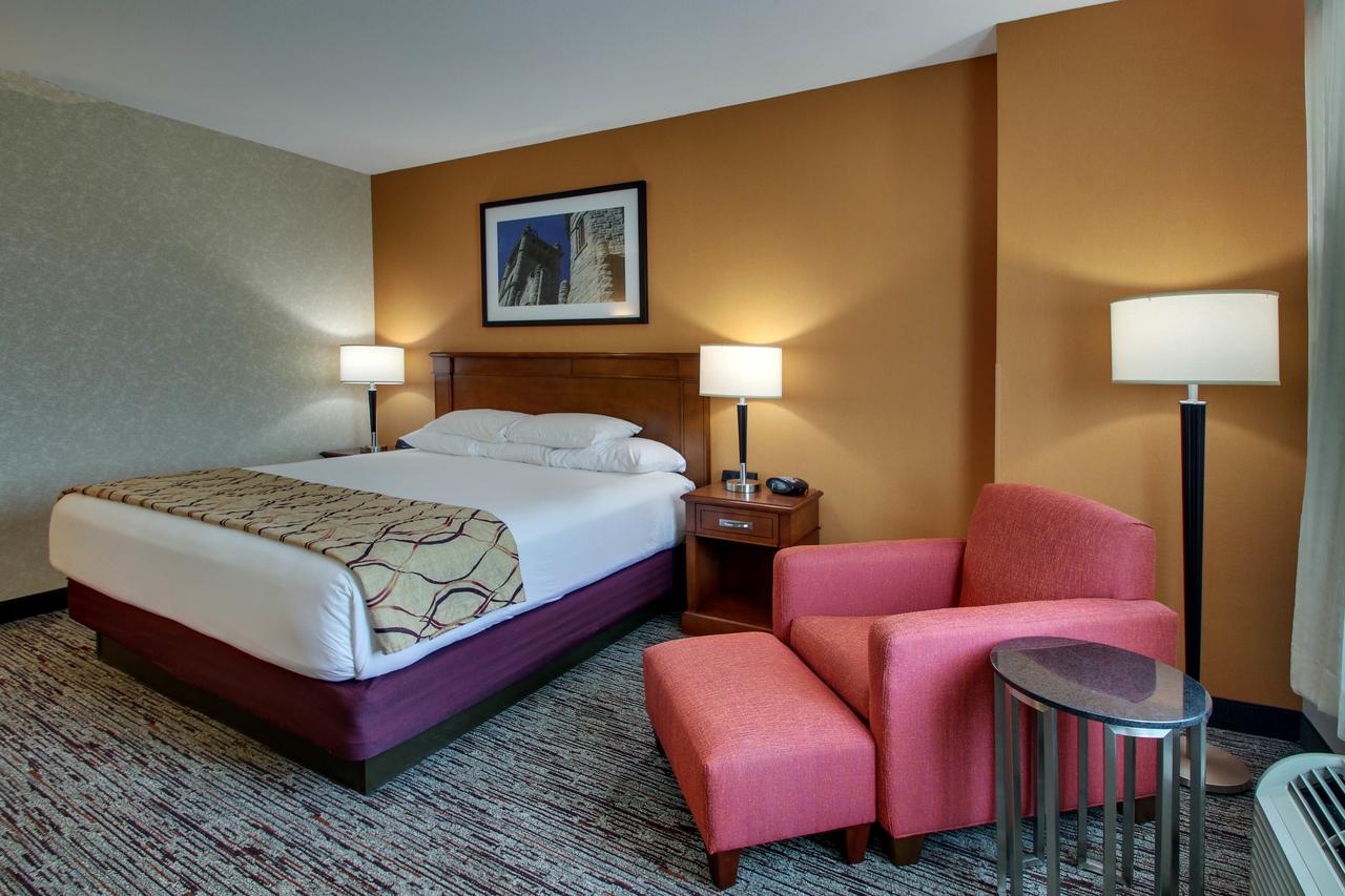 Drury Inn & Suites Findlay - thumb 23