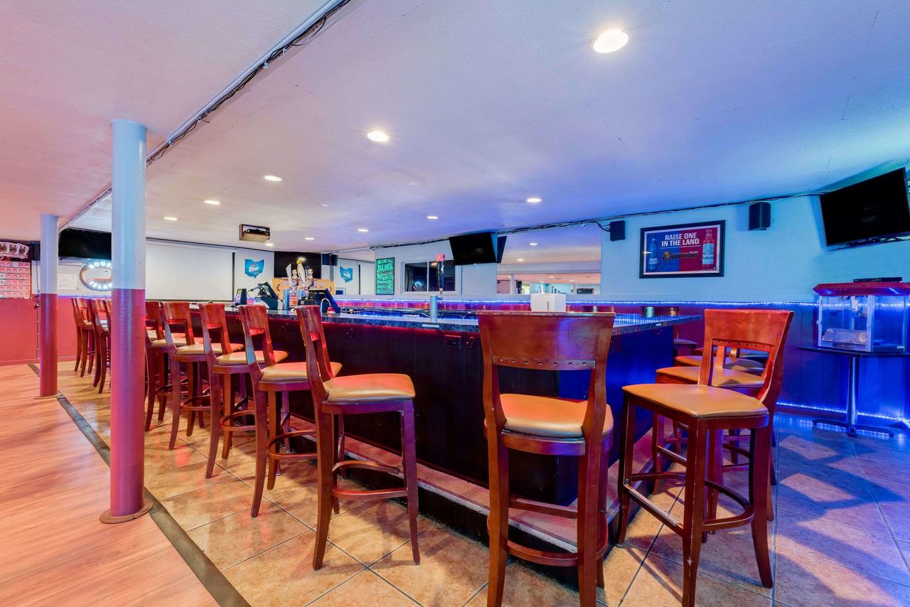 Ramada By Wyndham Cleveland Airport West - thumb 24