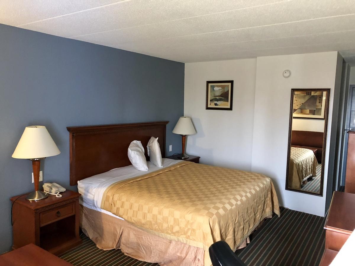 Knights Inn Dayton North - thumb 8