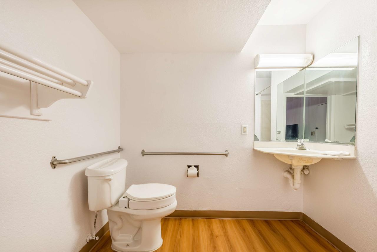 Motel 6 Dayton - thumb 24