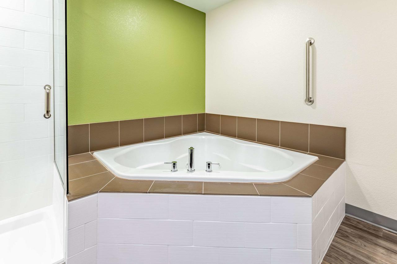 Sleep Inn And Suites Mt Hope - thumb 27
