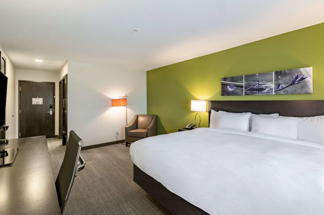 Sleep Inn And Suites Mt Hope - thumb 11