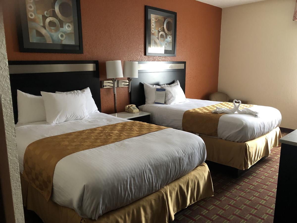 Baymont By Wyndham Cincinnati - thumb 12