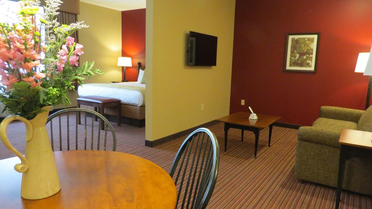 Best Western Plus Dutch Haus Inn And Suites - thumb 40