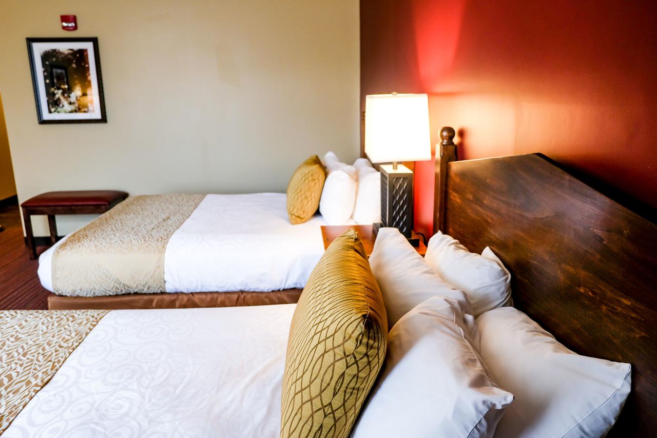 Best Western Plus Dutch Haus Inn And Suites - thumb 3