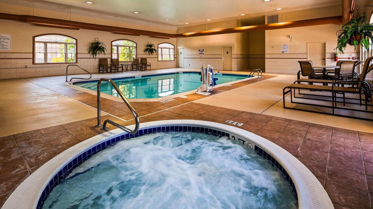 Best Western Plus Dutch Haus Inn And Suites - thumb 11