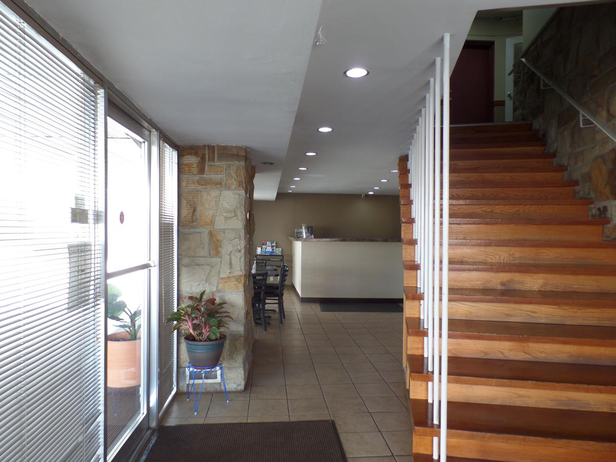 Executive Inn Chillicothe - thumb 0