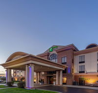 Holiday Inn Express Hotel  Suites Bowling Green - Accommodation Ohio