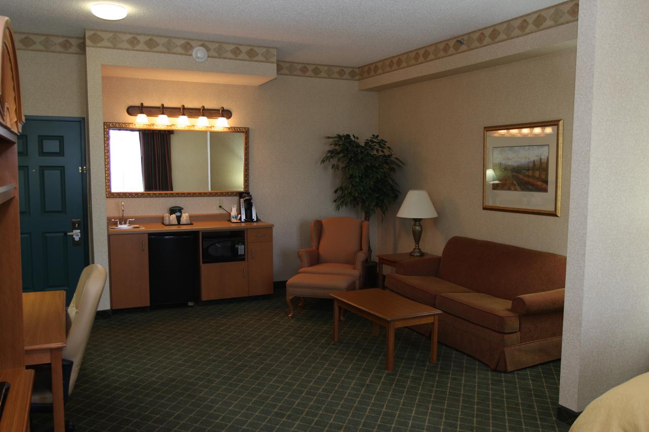 Country Inn & Suites By Radisson, Findlay, OH - thumb 25