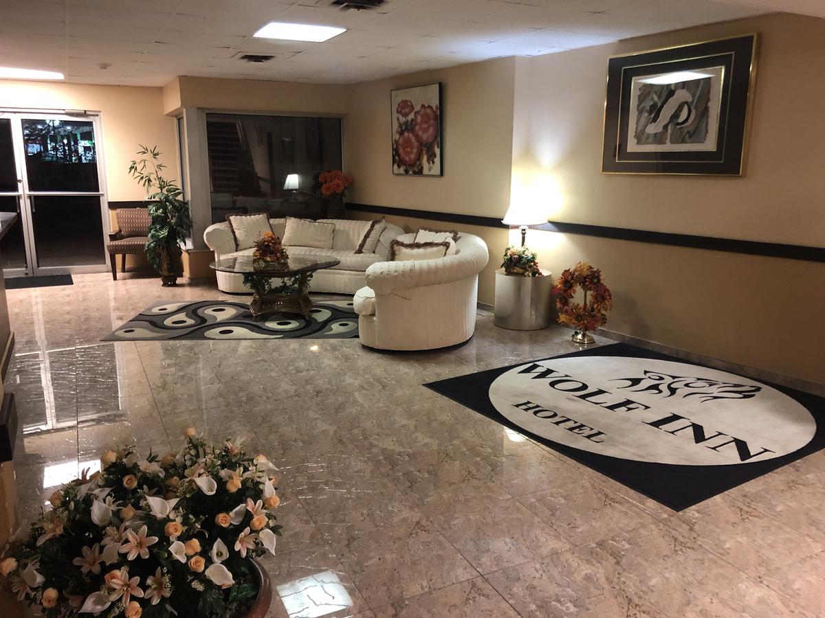 Wolf Inn Hotel - thumb 5