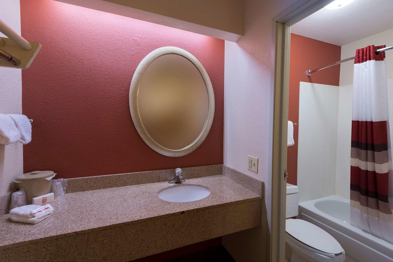 Red Roof Inn Dayton North Airport - thumb 17