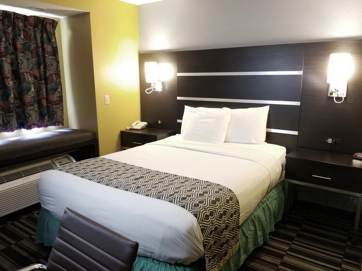 Microtel Inn & Suites By Wyndham Riverside - thumb 7