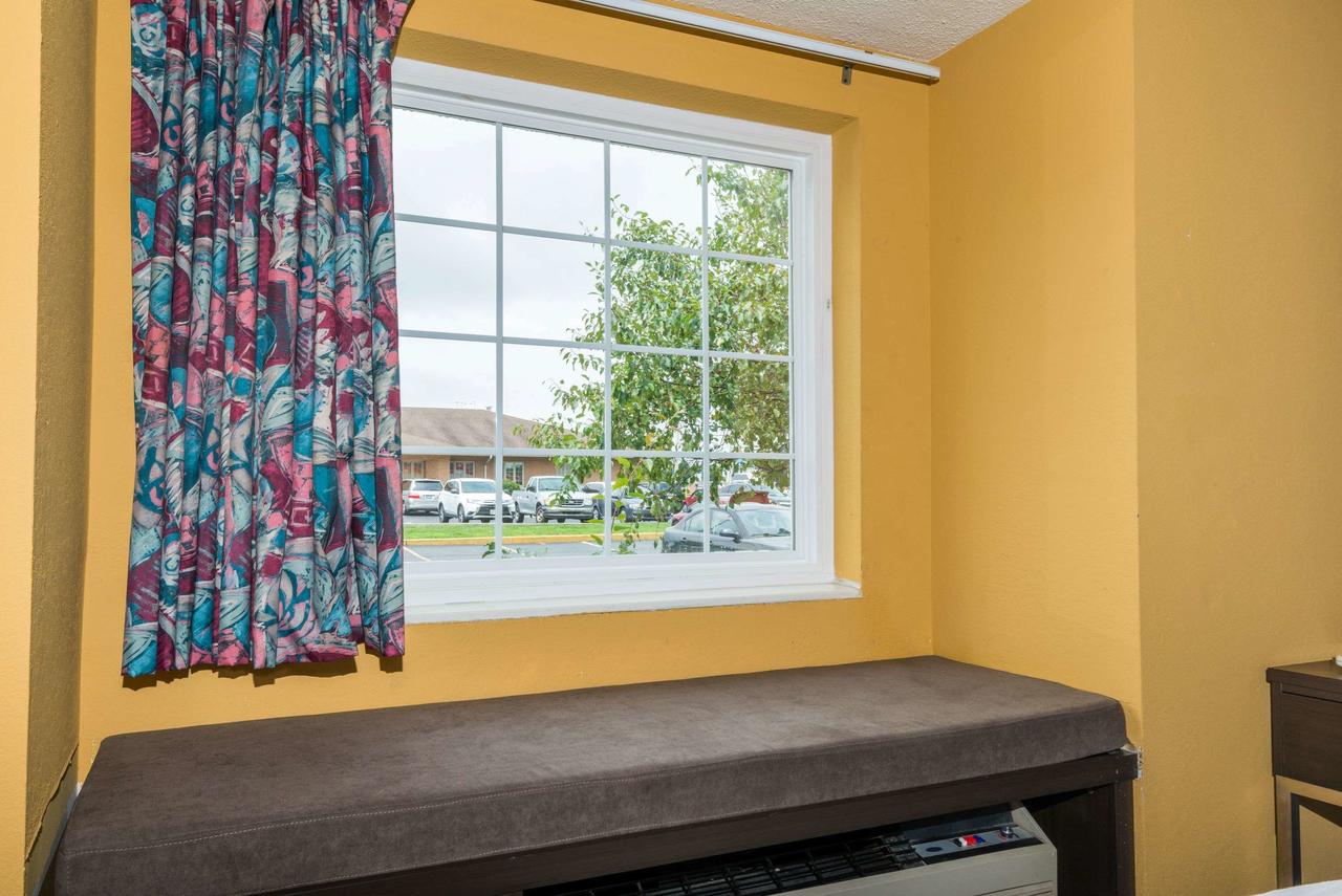 Microtel Inn & Suites By Wyndham Riverside - thumb 20