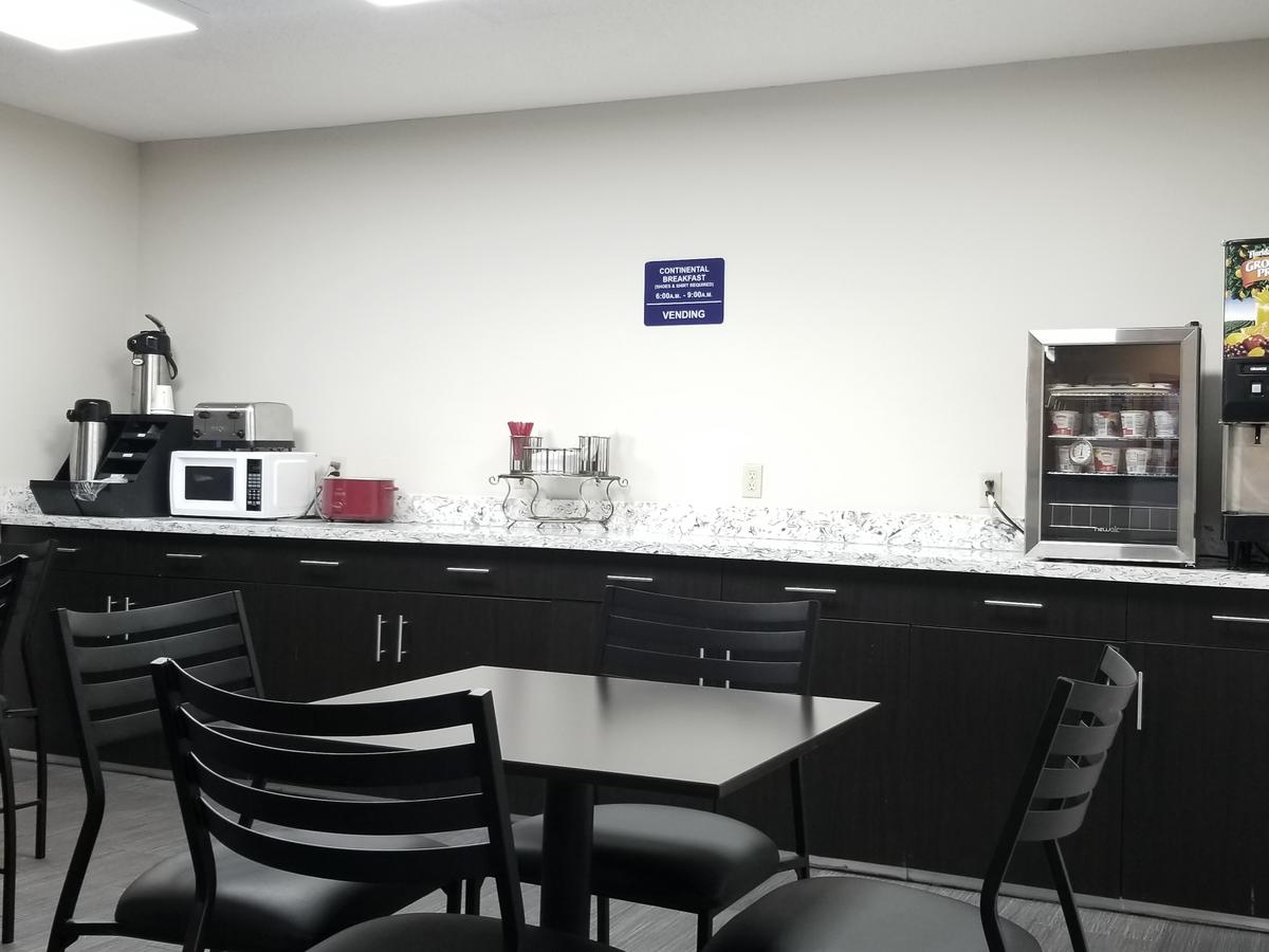Microtel Inn & Suites By Wyndham Riverside - thumb 14