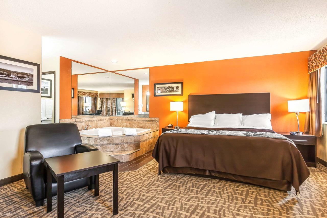 Quality Inn-Wooster - thumb 22