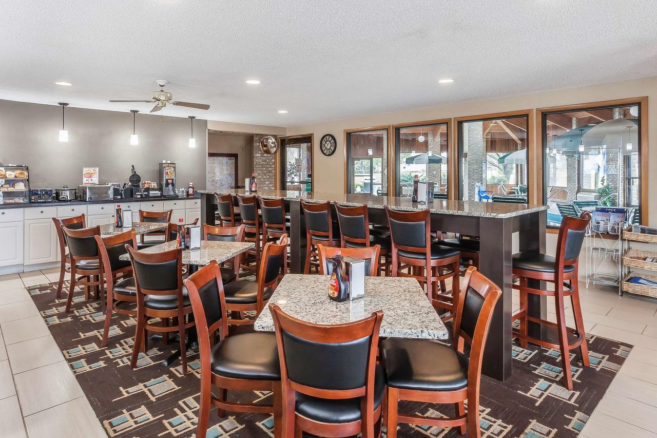Quality Inn-Wooster - thumb 20