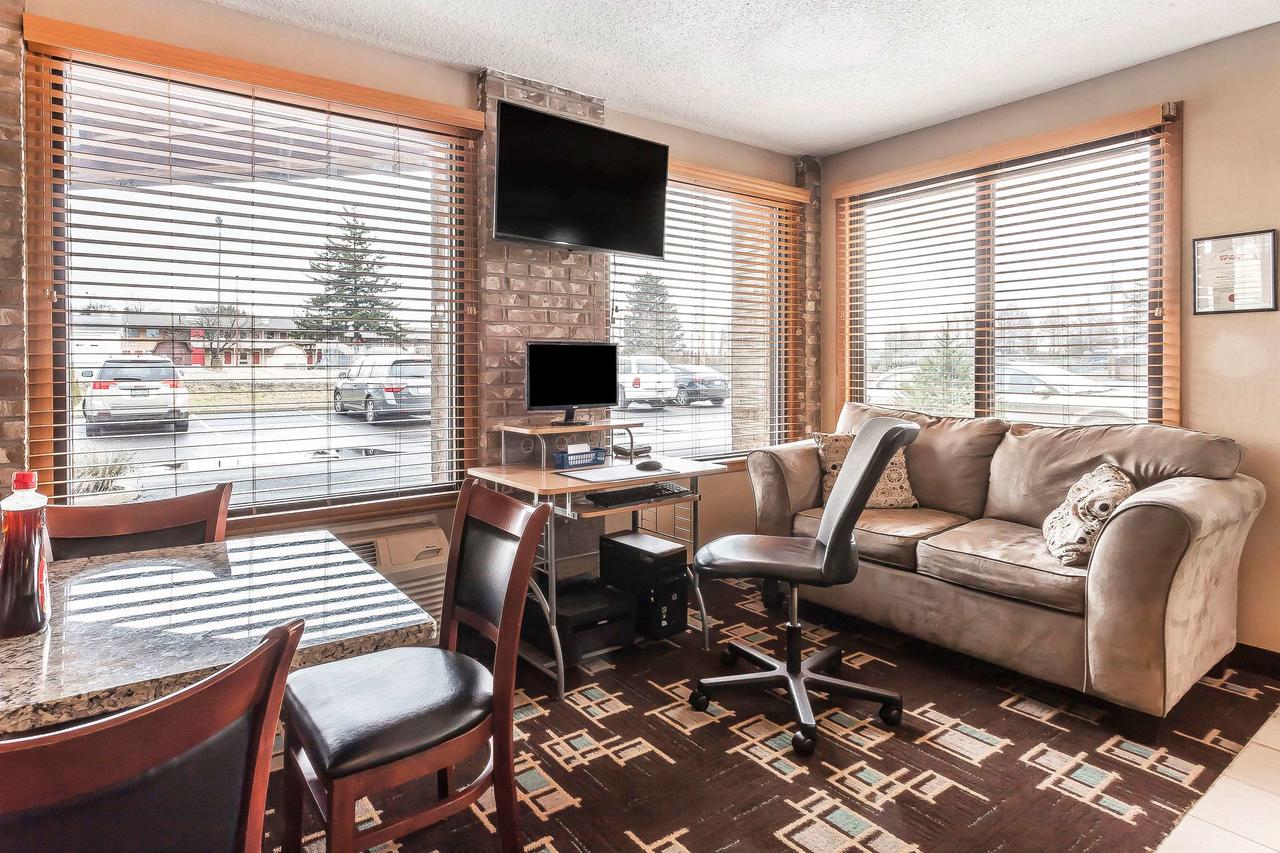 Quality Inn-Wooster - thumb 17