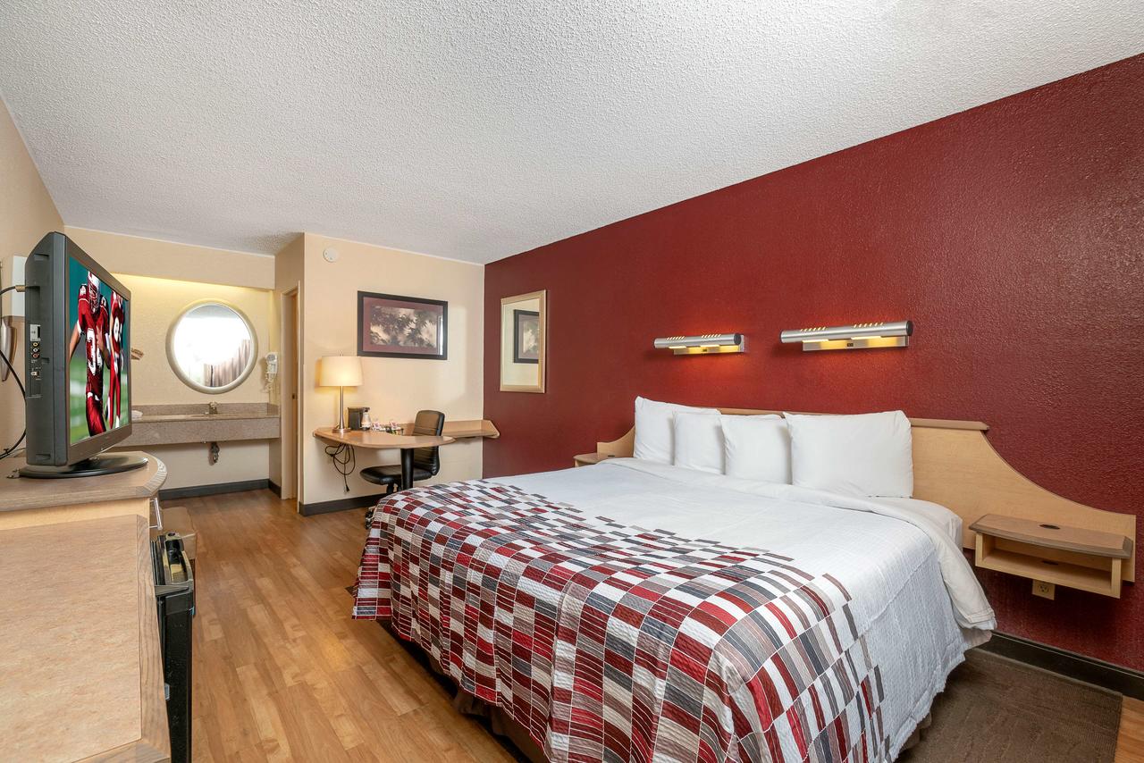 Red Roof Inn Cleveland Airport - Middleburg Heights - thumb 23