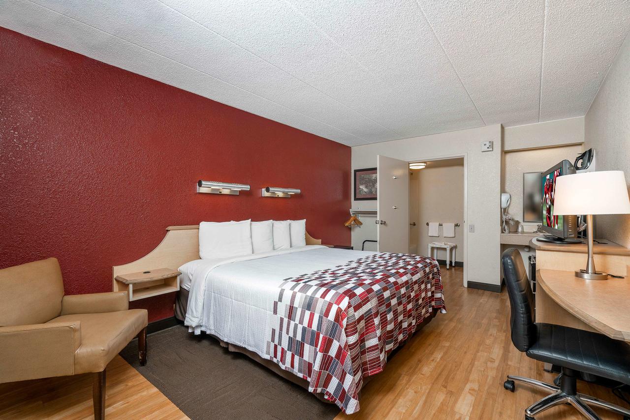 Red Roof Inn Cleveland Airport - Middleburg Heights - thumb 13