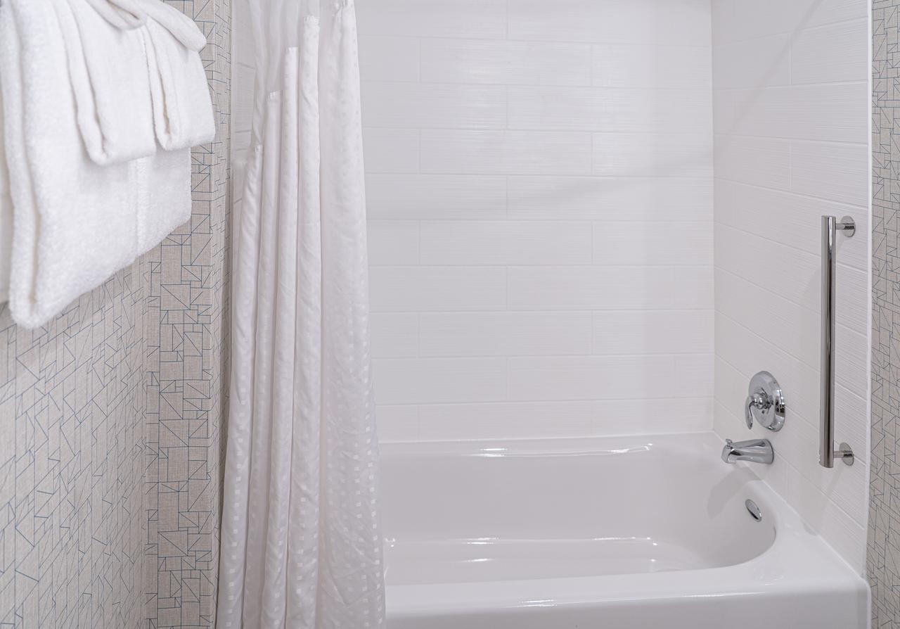 Holiday Inn Express & Suites - Cincinnati NE - Red Bank Road - thumb 9