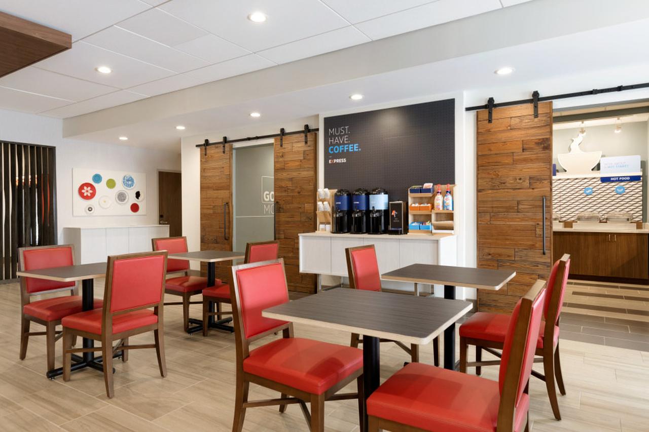 Holiday Inn Express & Suites - Cincinnati NE - Red Bank Road - thumb 15