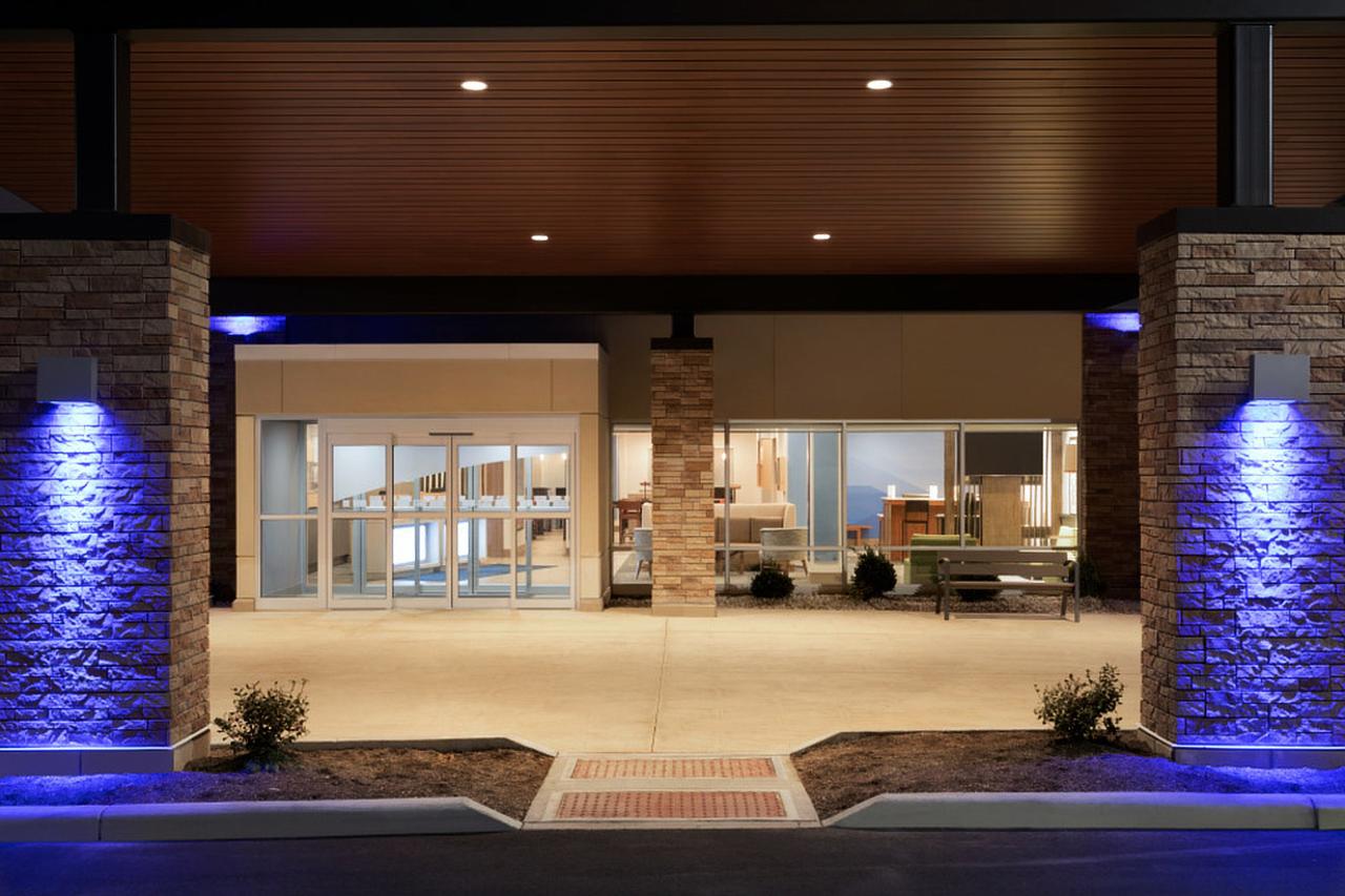 Holiday Inn Express & Suites - Cincinnati NE - Red Bank Road - thumb 14