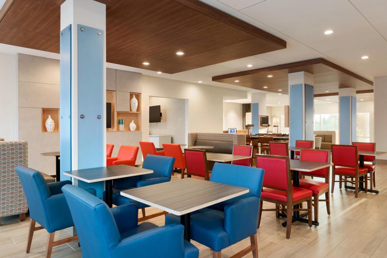 Holiday Inn Express & Suites - Cincinnati NE - Red Bank Road - thumb 23