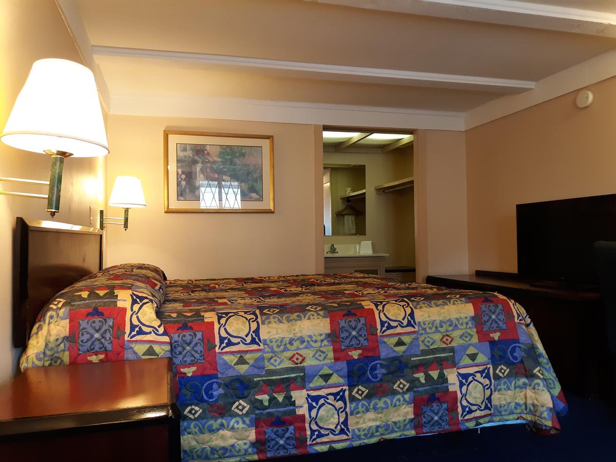 Hotel Wadsworth OH I-76 - thumb 6