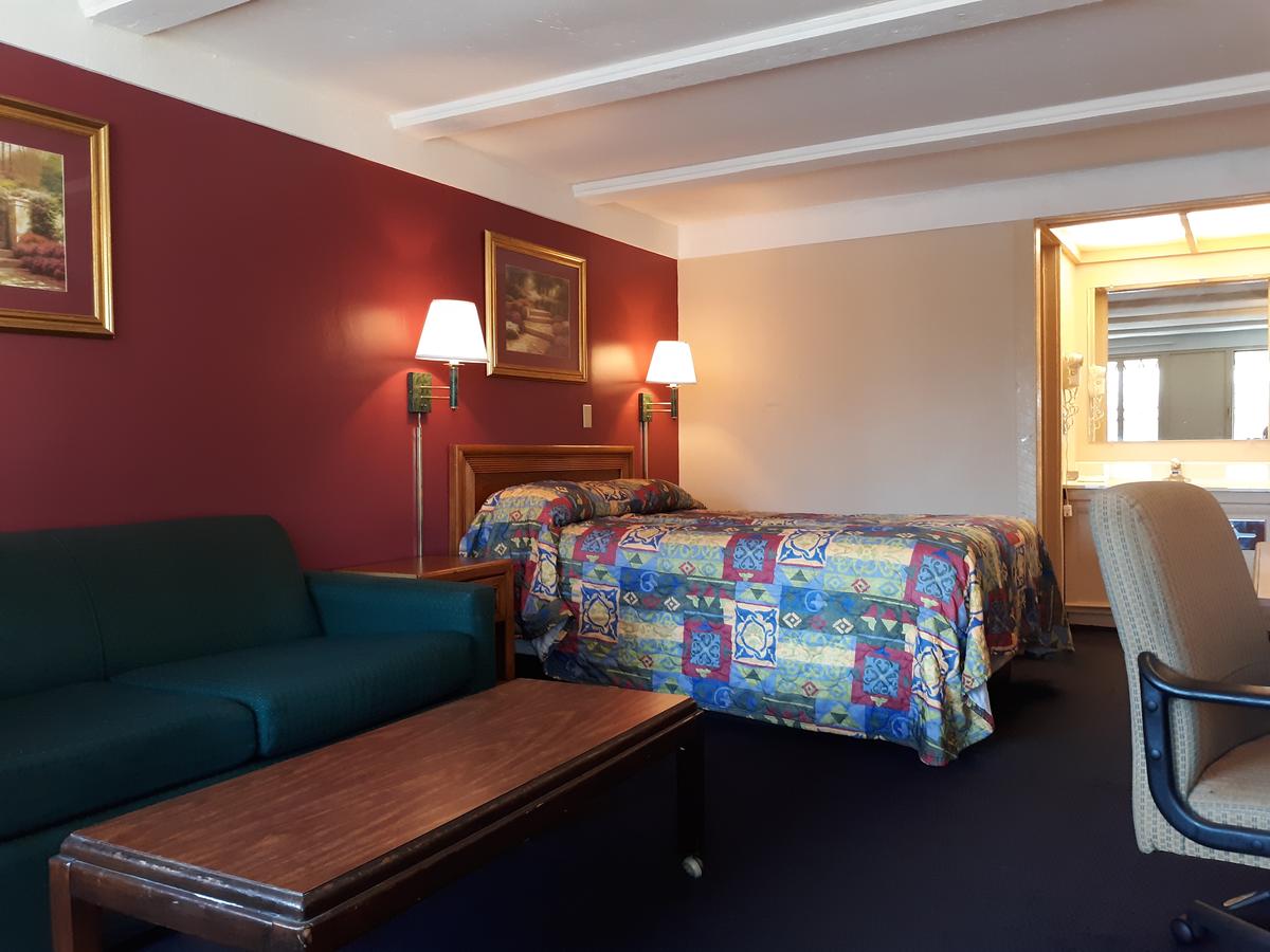 Hotel Wadsworth OH I-76 - thumb 12