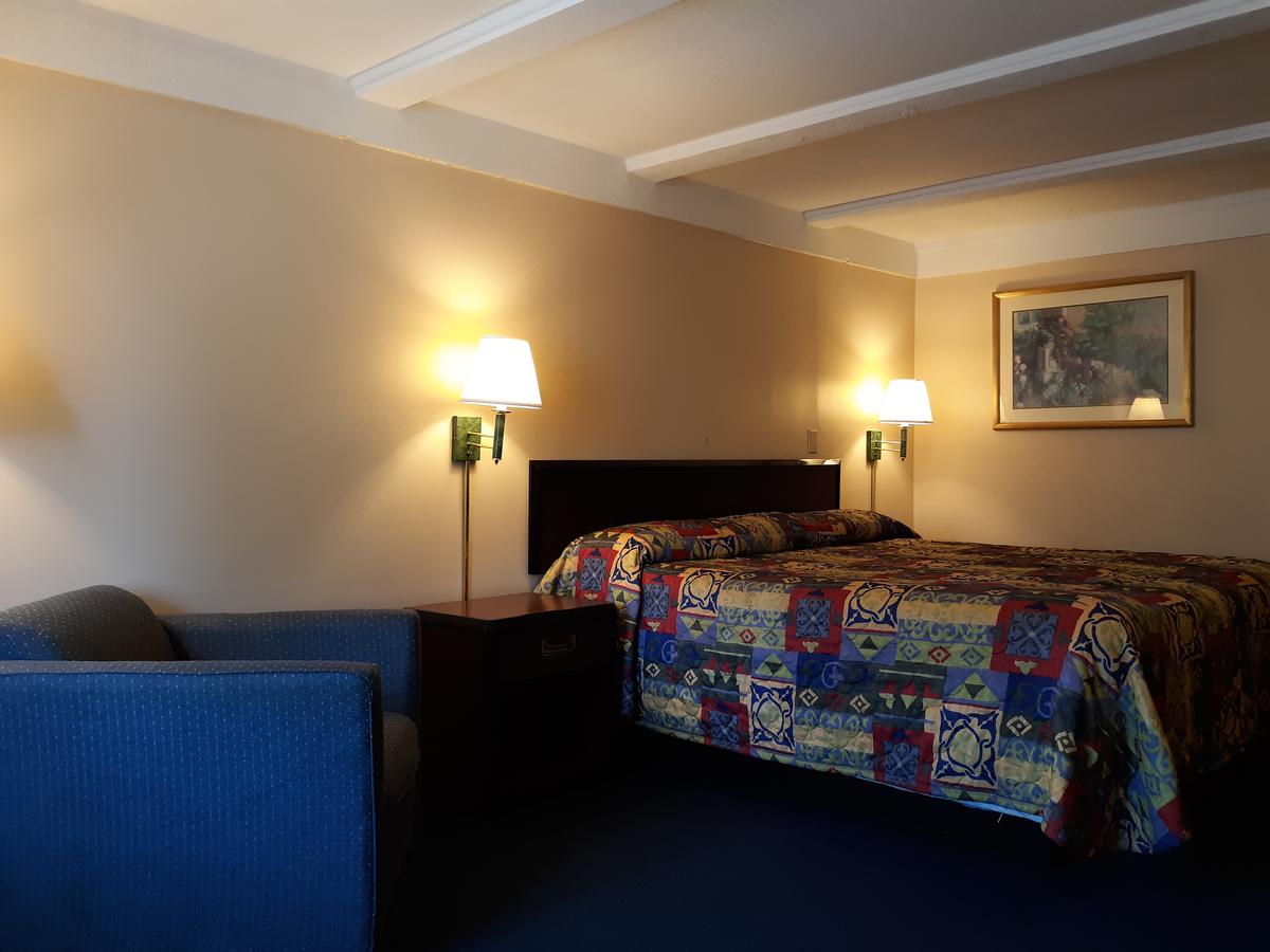 Hotel Wadsworth OH I-76 - thumb 9