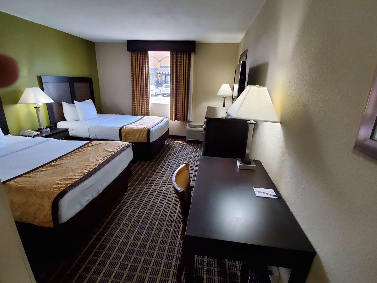 Best Western Adena Inn - thumb 32