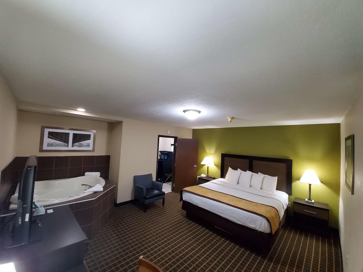 Best Western Adena Inn - thumb 37