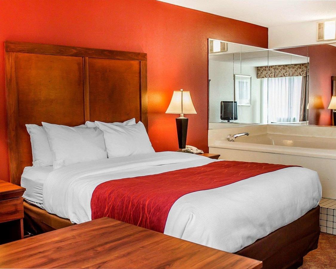 Comfort Inn Lima - thumb 33