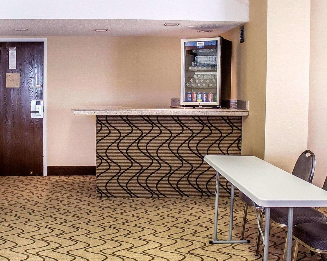 Comfort Inn Lima - thumb 15