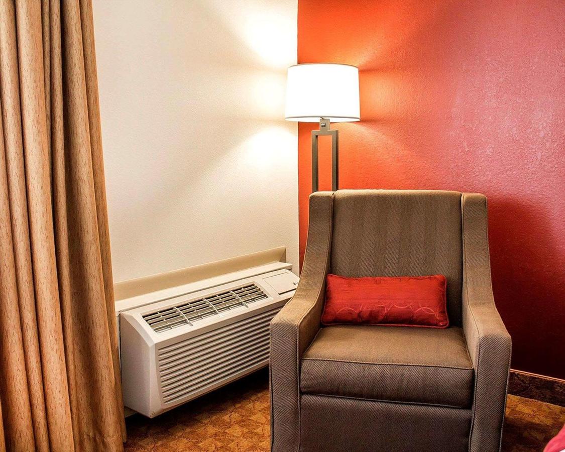 Comfort Inn Lima - thumb 16