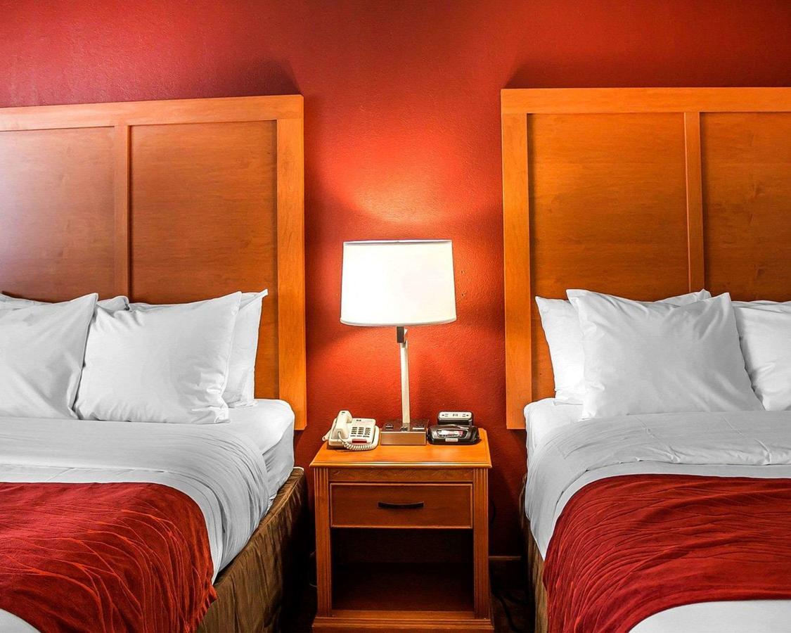 Comfort Inn Lima - thumb 39