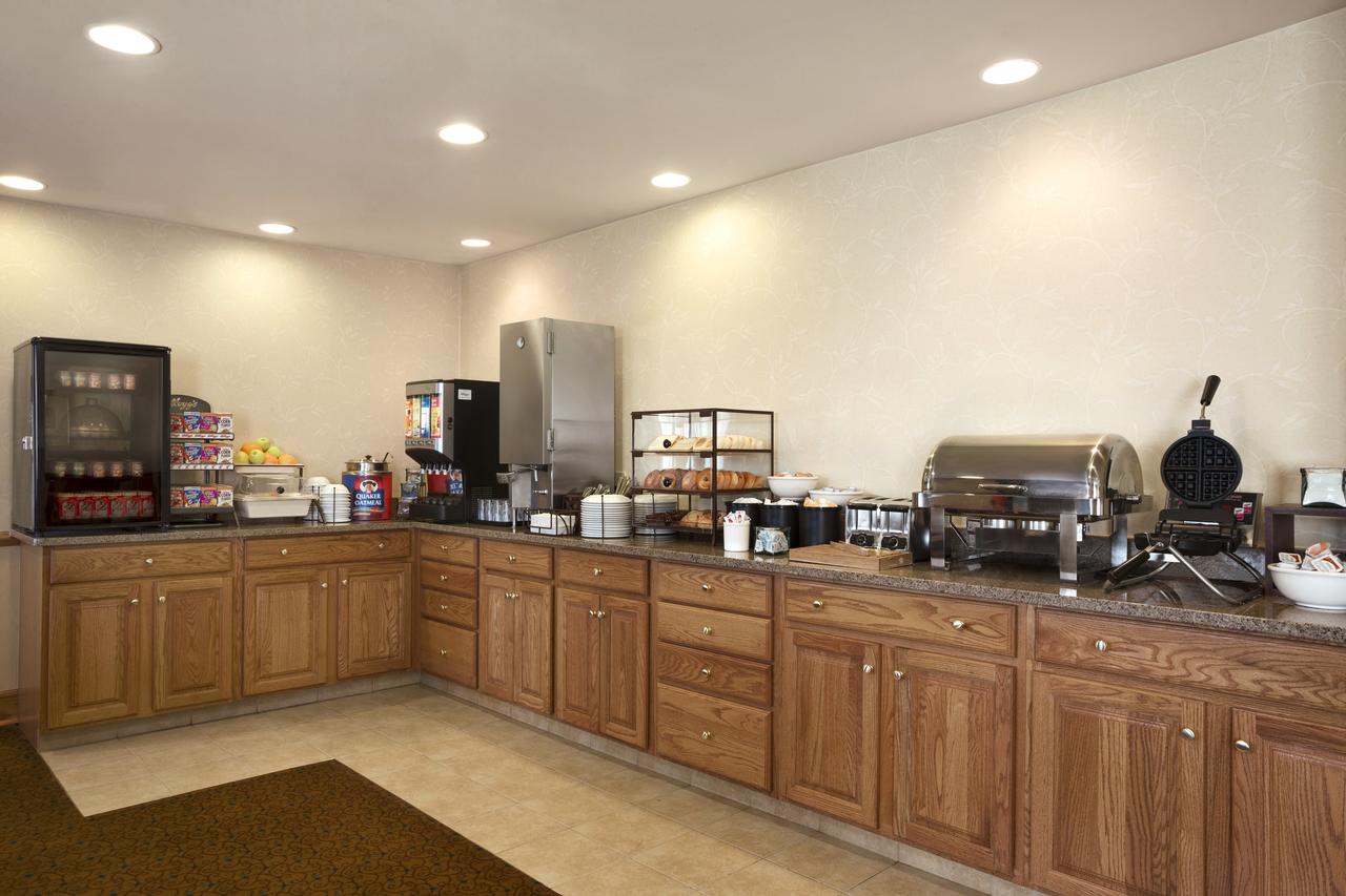 Country Inn & Suites By Radisson, Toledo, OH - thumb 13
