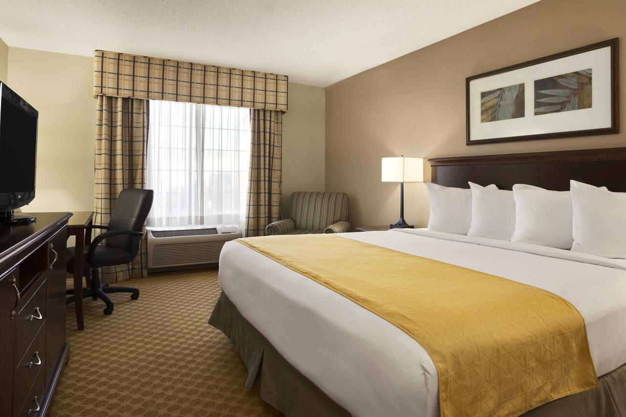 Country Inn & Suites By Radisson, Toledo, OH - thumb 7