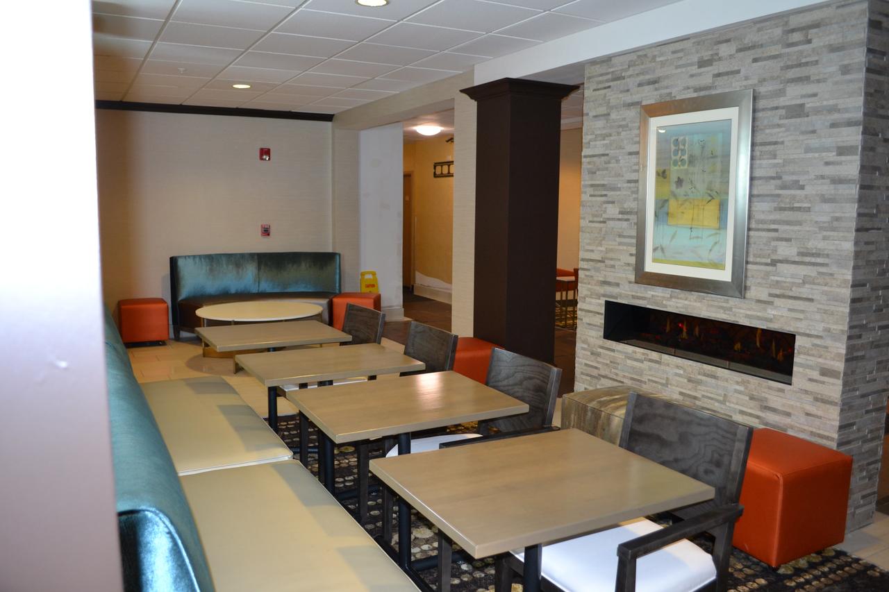 Holiday Inn Express Hotel & Suites Kent State University - thumb 34