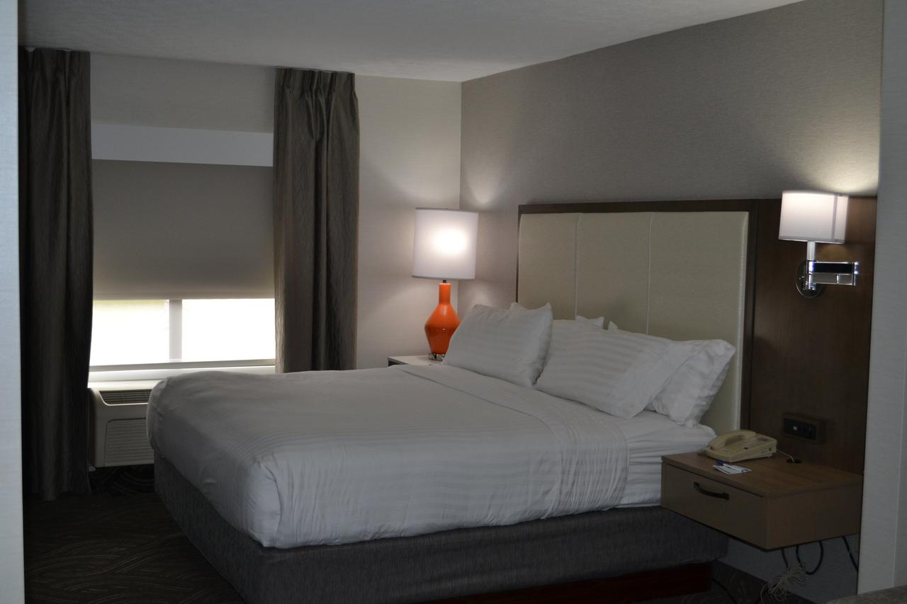 Holiday Inn Express Hotel & Suites Kent State University - thumb 10