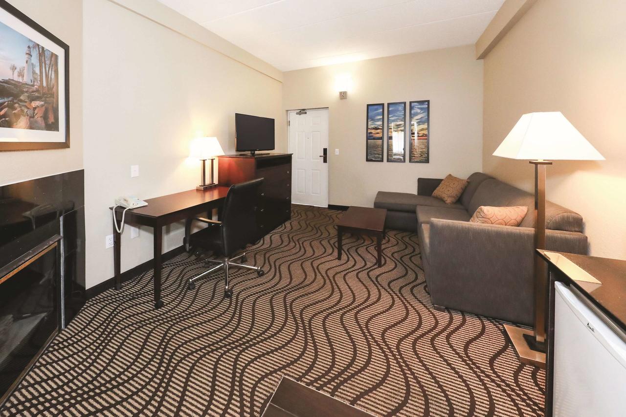 La Quinta Inn By Wyndham Sandusky Near Cedar Point - thumb 18