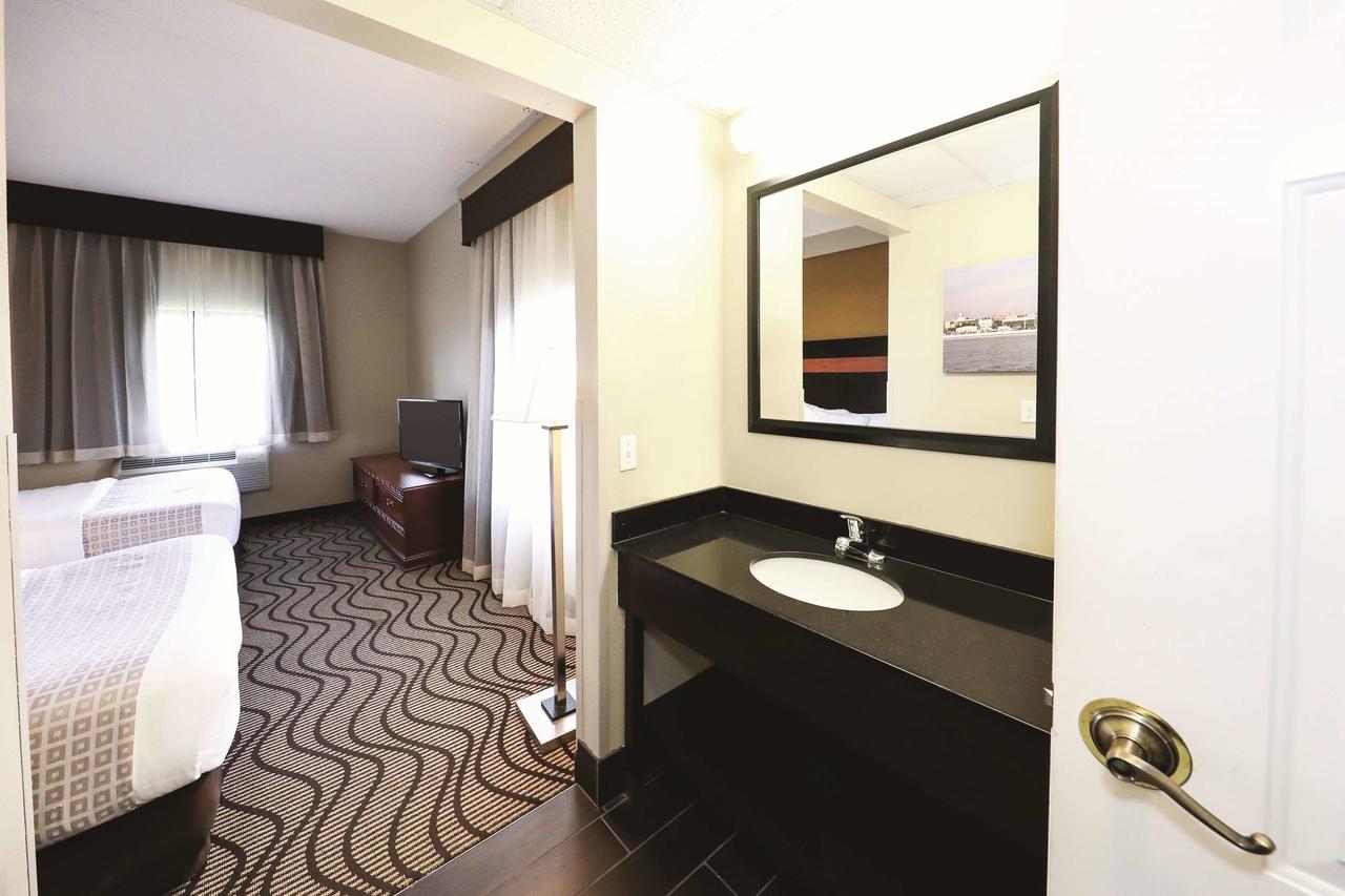 La Quinta Inn By Wyndham Sandusky Near Cedar Point - thumb 20