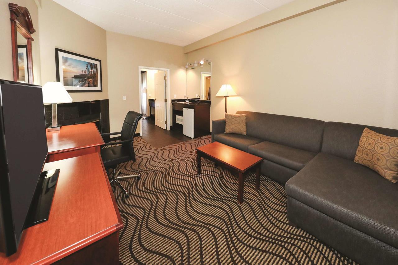 La Quinta Inn By Wyndham Sandusky Near Cedar Point - thumb 33