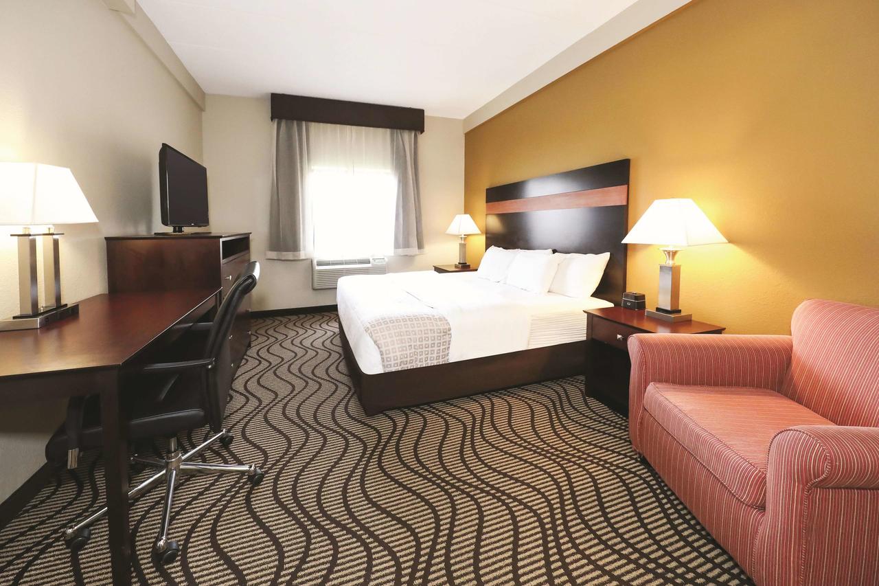 La Quinta Inn By Wyndham Sandusky Near Cedar Point - thumb 19