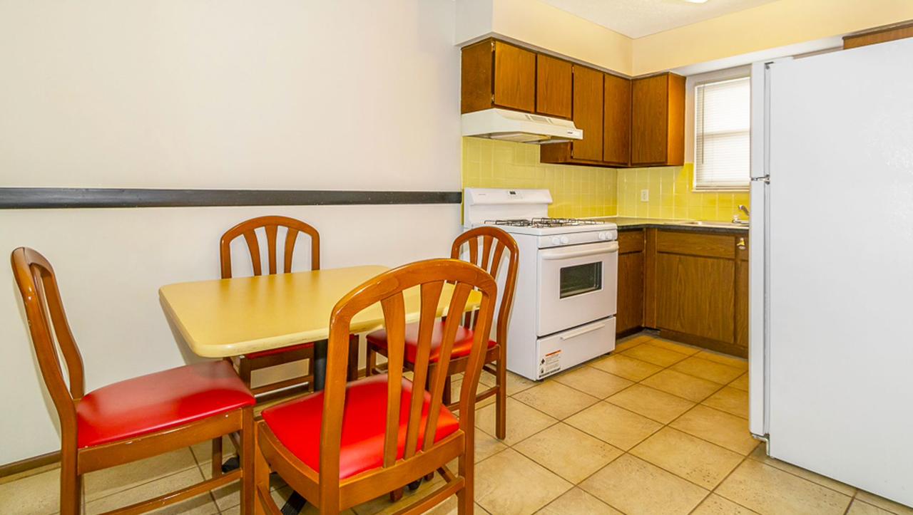 Magnuson Hotel Extended Stay Canton Ohio - thumb 16