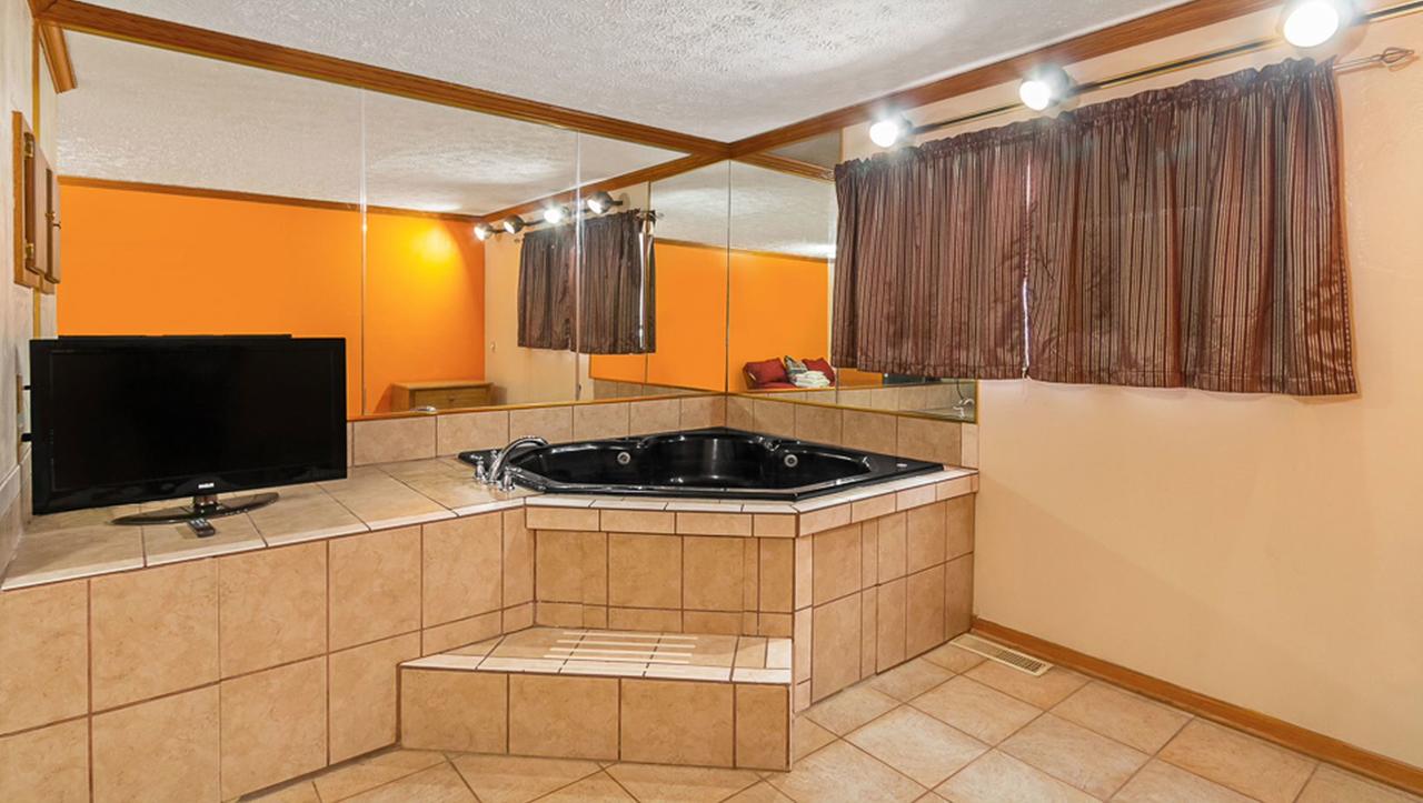 Magnuson Hotel Extended Stay Canton Ohio - thumb 28