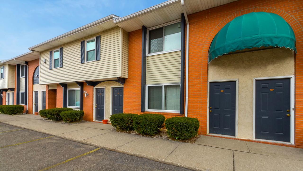 Magnuson Hotel Extended Stay Canton Ohio - thumb 3