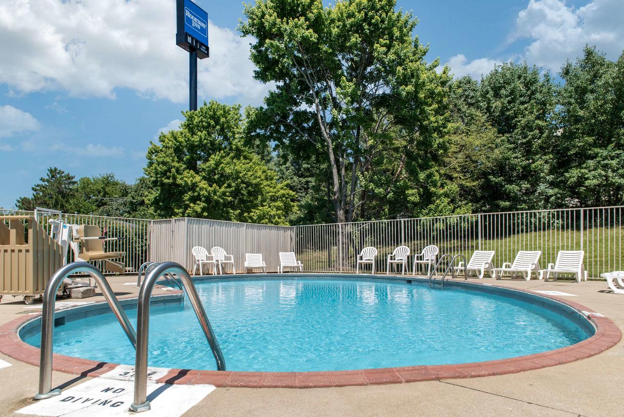 Rodeway Inn Sharonville - thumb 5