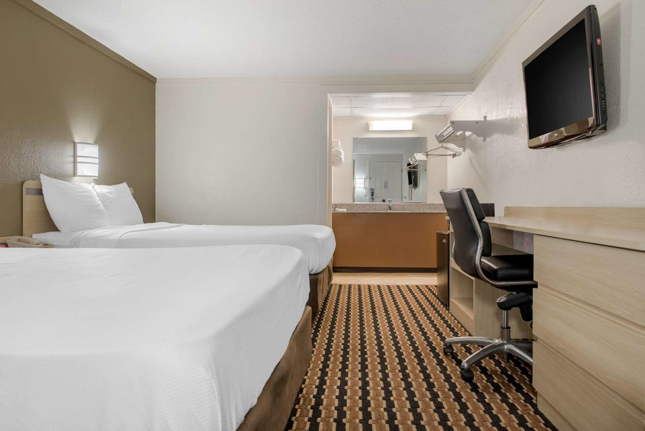 Rodeway Inn Sharonville - thumb 29