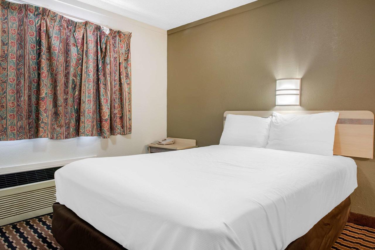 Rodeway Inn Sharonville - thumb 22